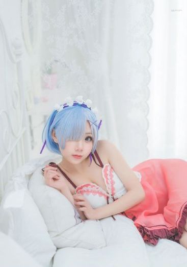 丰满的女教师电影_BD韩语BD在线观看