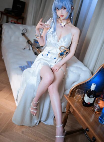 年轻的寂寞少妇2_高清完整版